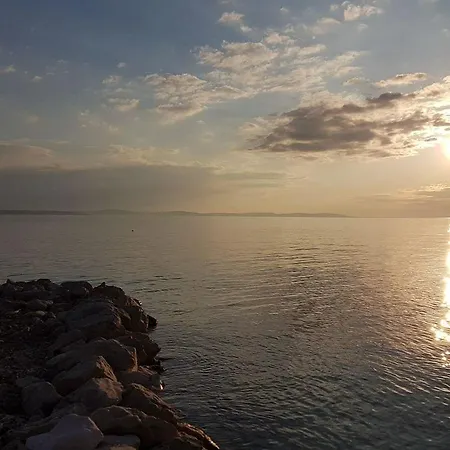 The One Apartman Podstrana